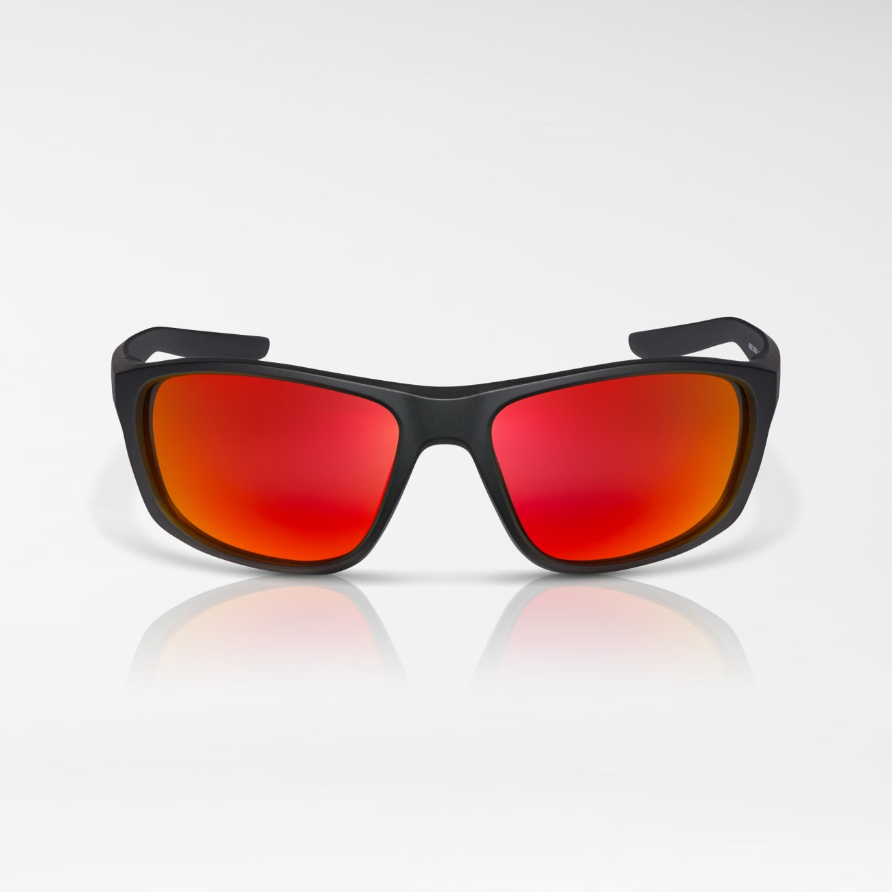Nike Lynk Mirrored Front Image