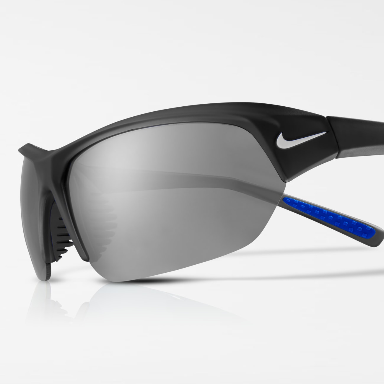 Nike Skylon Ace Mirrored Style Image